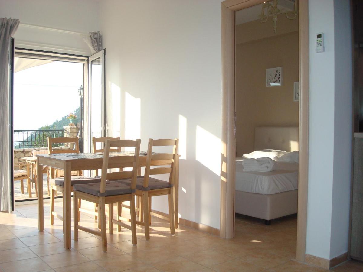 Merlot Village Rental Properties Karia  Ngoại thất bức ảnh