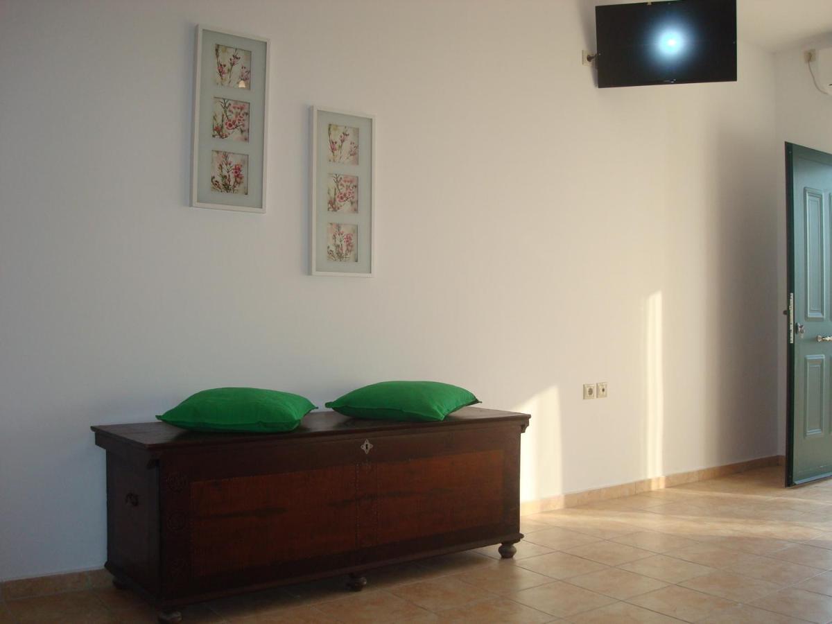 Merlot Village Rental Properties Karia  Ngoại thất bức ảnh