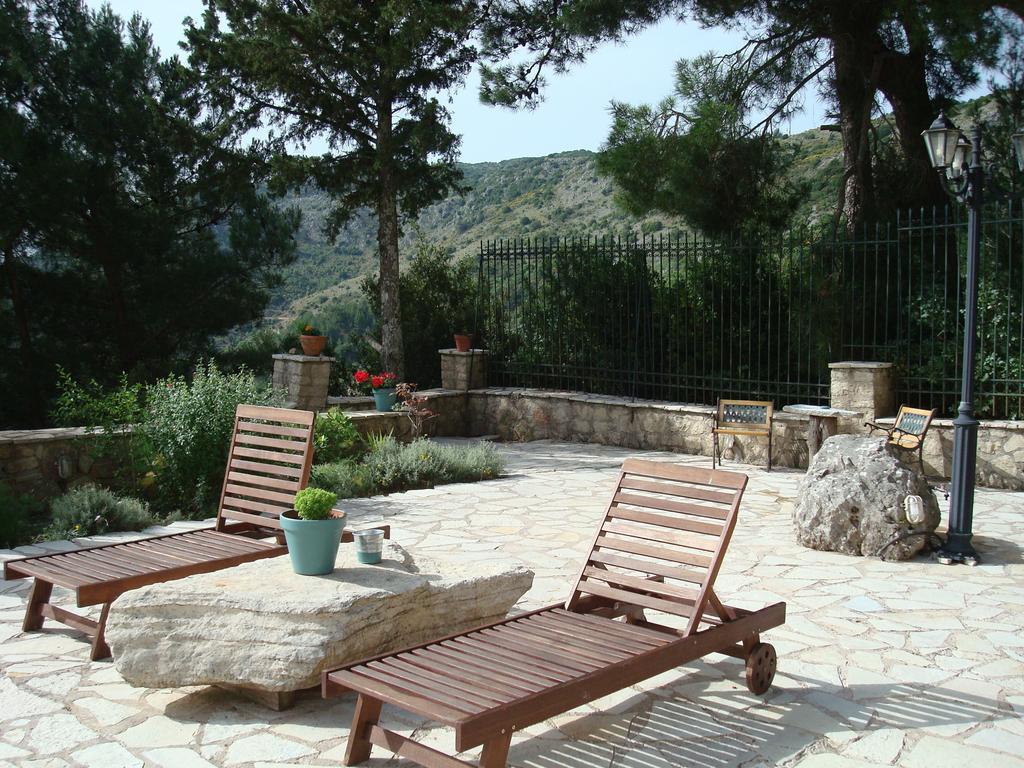 Merlot Village Rental Properties Karia  Ngoại thất bức ảnh