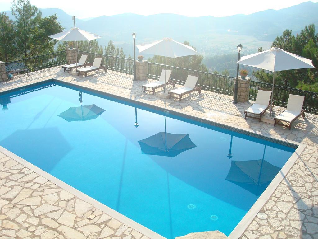 Merlot Village Rental Properties Karia  Ngoại thất bức ảnh